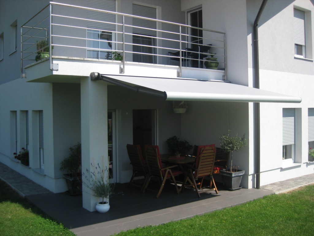 Motorised folding arm awning installed in Sydney